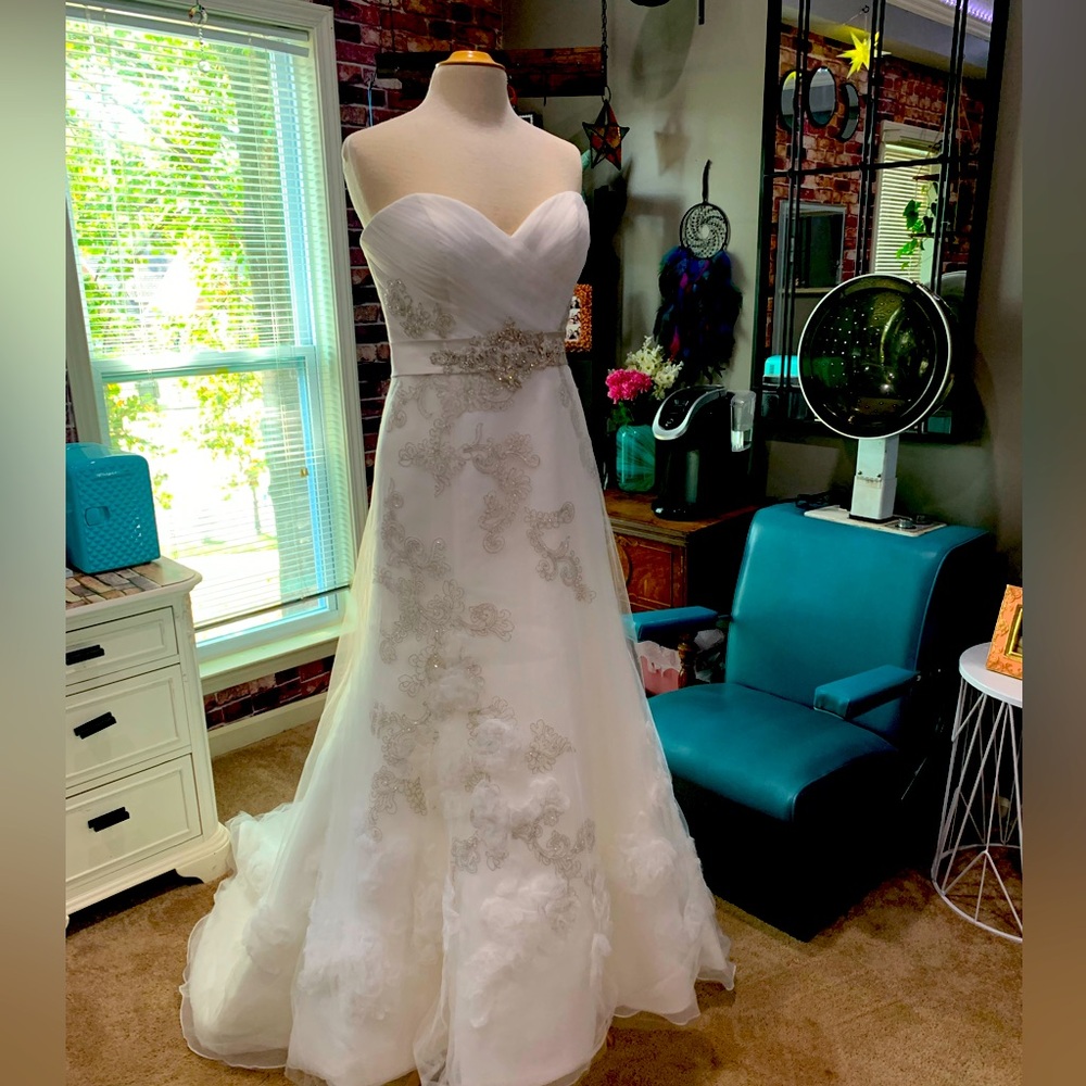 Stunning new bridal gown